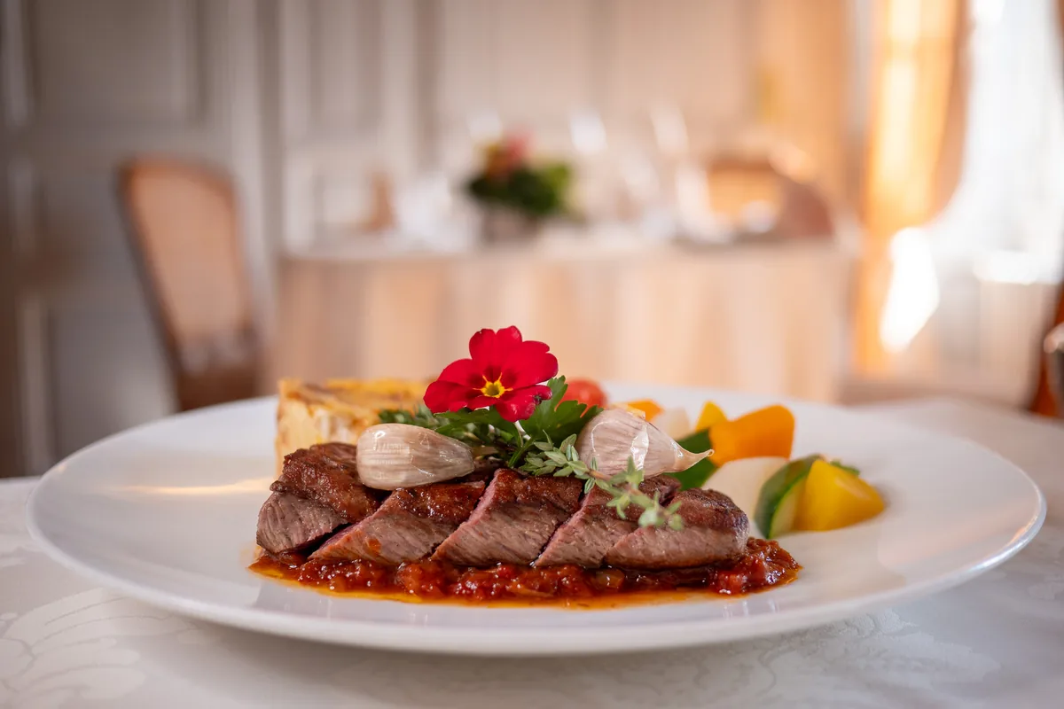 Carré d'agneau — Auberge Les Platanes Chéserex