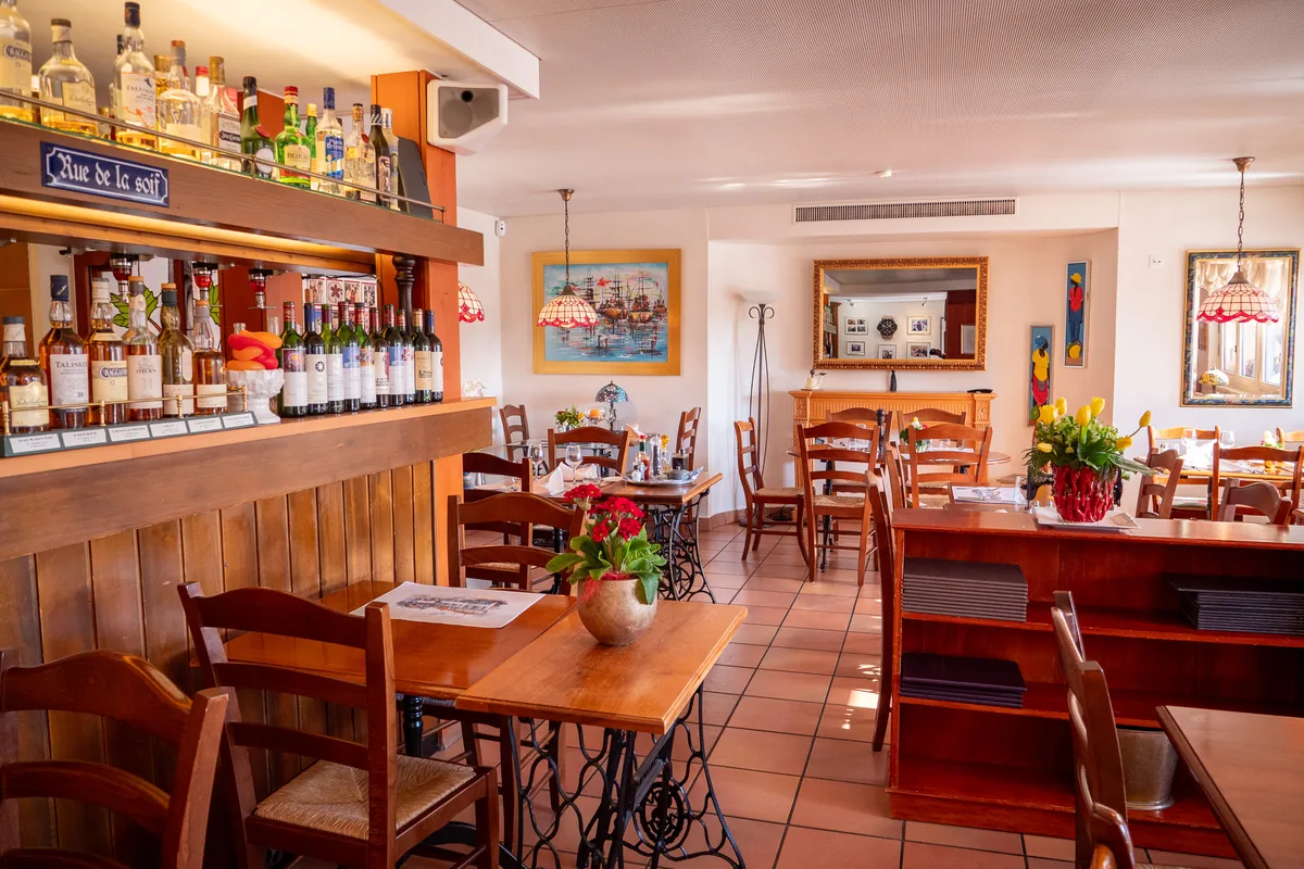 Bistrot cosy Auberge Les Platanes — restaurant Chéserex La Côte Vaud