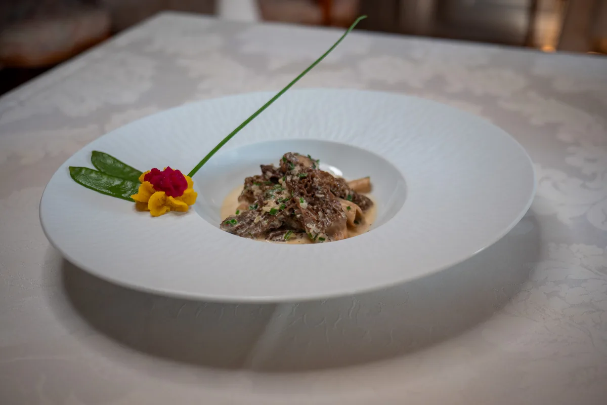 Poêlée de champignons morilles — Auberge Les Platanes Chéserex