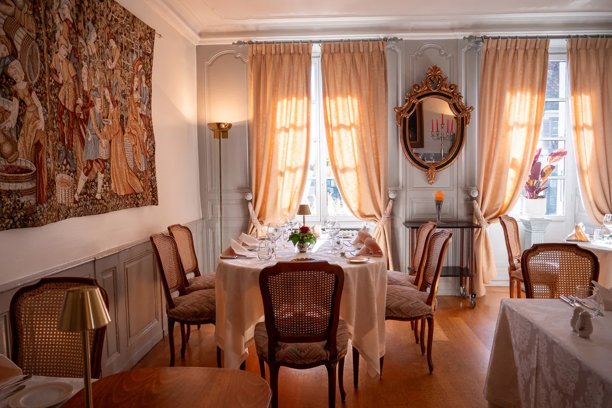 Salle Vieux Collège événements privés — Auberge Les Platanes Chéserex